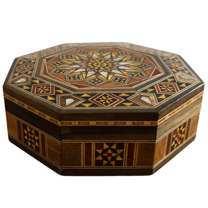 Élégante boîte octogonale en mosaïque damascène – Bois artisanal avec incrustation de nacre