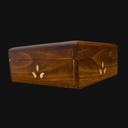 Damasceńska Szkatułka Luksusowa – Masa Perłowa & Aksamit