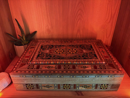 Large Rectangular Mosaic Box