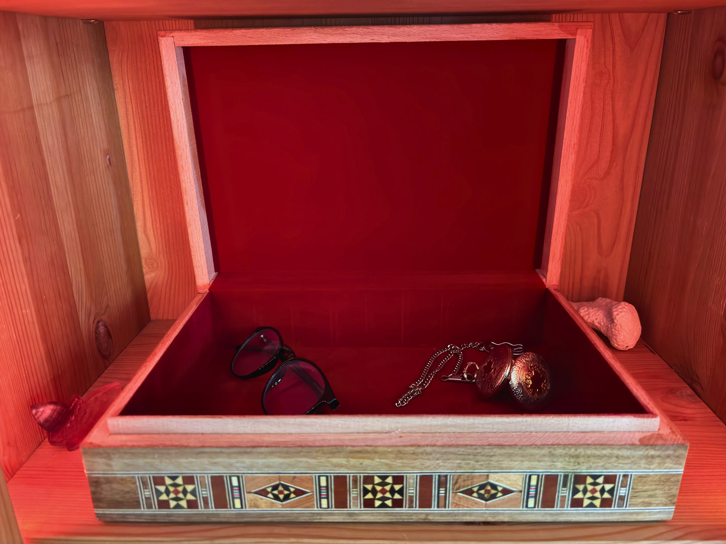 Large Rectangular Mosaic Box