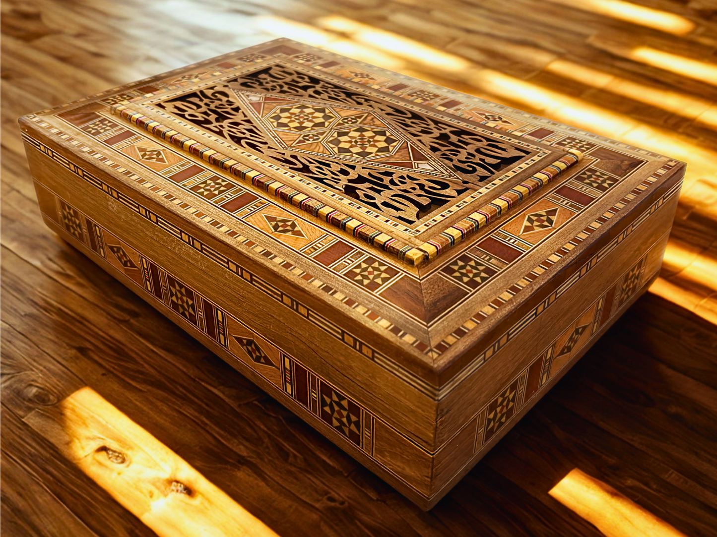 Large Rectangular Mosaic Box